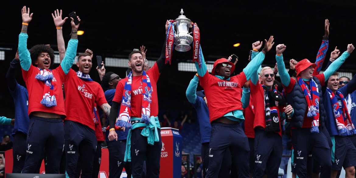 Versatile star "on the verge" of joining Crystal Palace with personal terms agreed