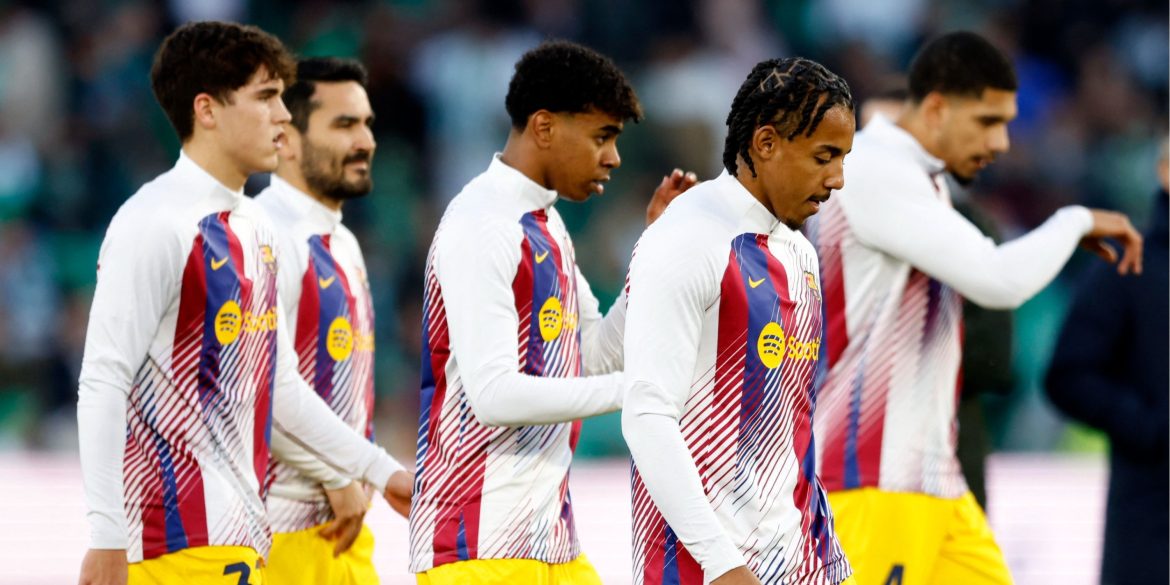 Newcastle join the race to sign "one of the best defenders in the world"